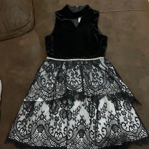 Girl’s Rare Editions formal party dress. Velour and lace. Size 10. Worn once.